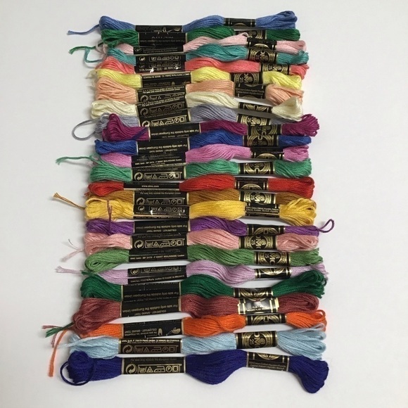 Paris France DMC Embroidery Floss 25 MIXED LOT 6-Ply 100% Cotton Pull Skeins - Picture 1 of 10